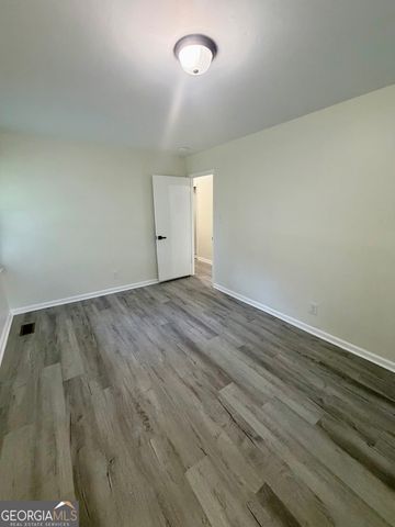 1100 Pineneedle Drive, Perry, GA 31069