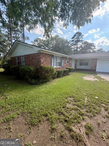 1100 Pineneedle Drive, Perry, GA 31069