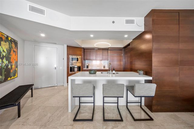 450 Alton Rd 2706, Miami Beach, FL 33139