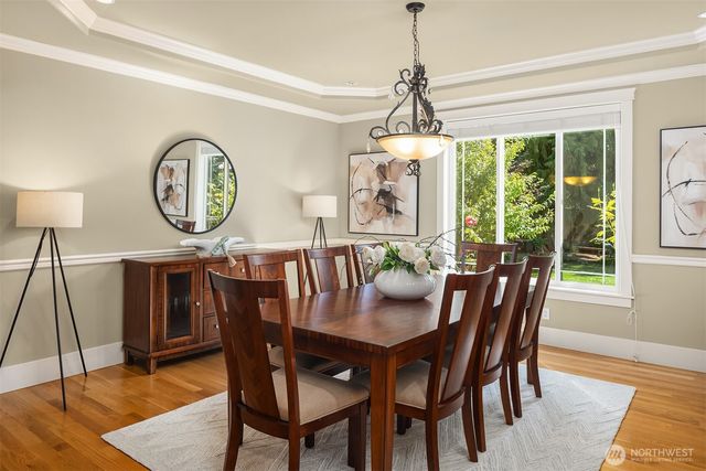 4520 89th Avenue SE, Mercer Island, WA 98040