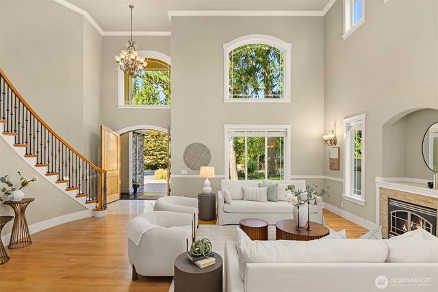 4520 89th Avenue SE, Mercer Island, WA 98040