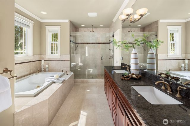 4520 89th Avenue SE, Mercer Island, WA 98040