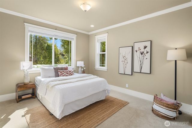 4520 89th Avenue SE, Mercer Island, WA 98040