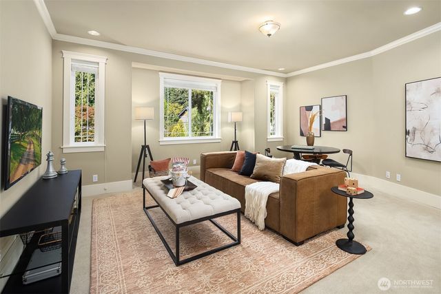 4520 89th Avenue SE, Mercer Island, WA 98040