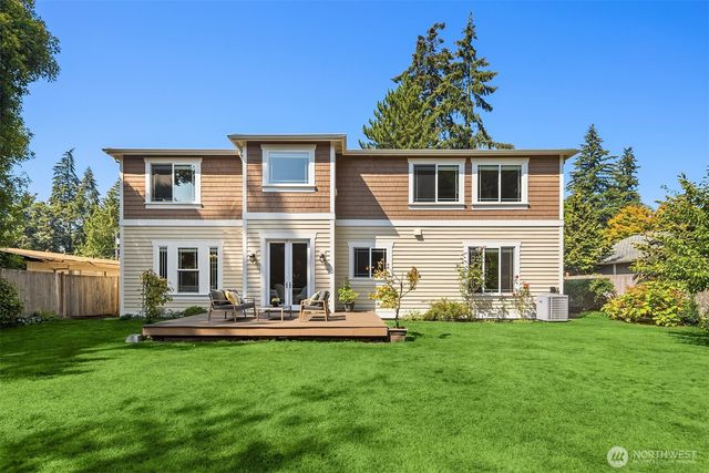 4520 89th Avenue SE, Mercer Island, WA 98040
