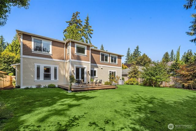 4520 89th Avenue SE, Mercer Island, WA 98040
