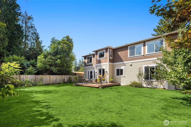 4520 89th Avenue SE, Mercer Island, WA 98040