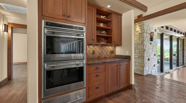 16906 S 241st East Avenue, Coweta, OK 74429