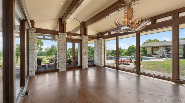 16906 S 241st East Avenue, Coweta, OK 74429