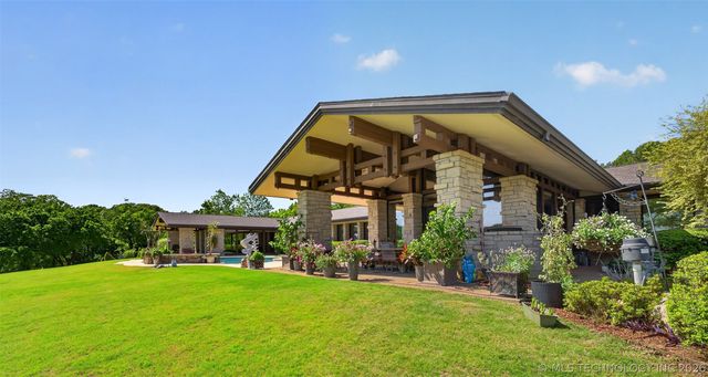 16906 S 241st East Avenue, Coweta, OK 74429