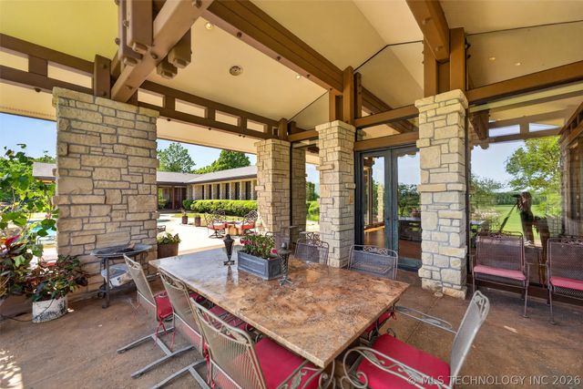 16906 S 241st East Avenue, Coweta, OK 74429