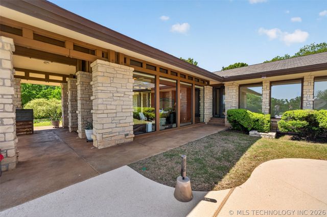16906 S 241st East Avenue, Coweta, OK 74429