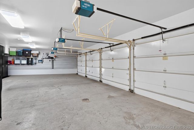 16906 S 241st East Avenue, Coweta, OK 74429