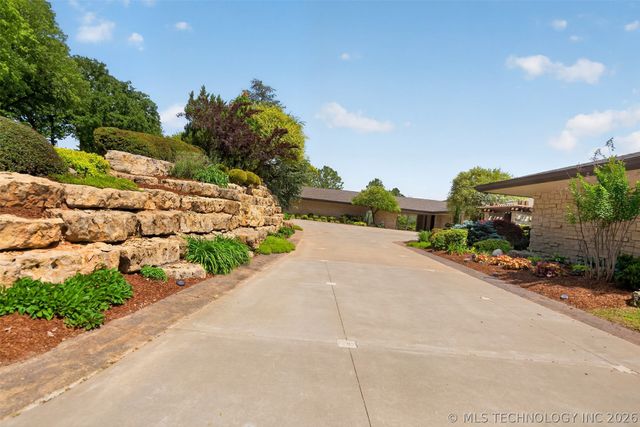 16906 S 241st East Avenue, Coweta, OK 74429