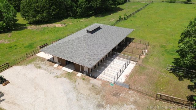 16906 S 241st East Avenue, Coweta, OK 74429