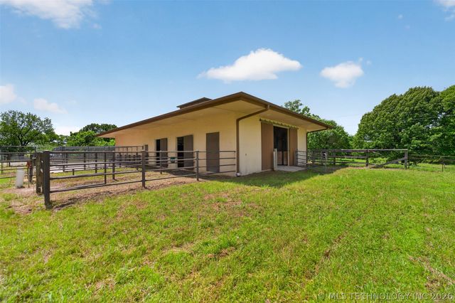 16906 S 241st East Avenue, Coweta, OK 74429