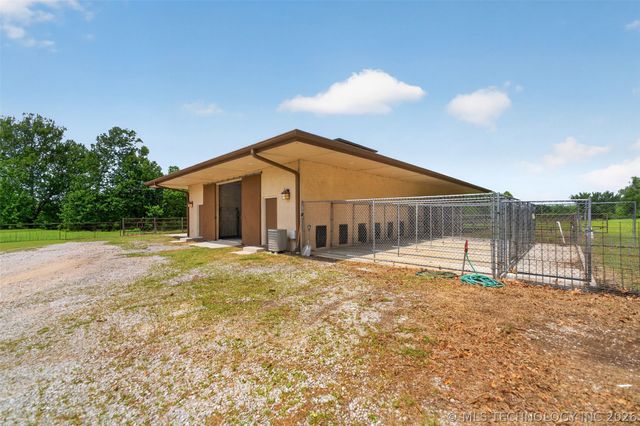 16906 S 241st East Avenue, Coweta, OK 74429