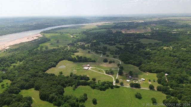 16906 S 241st East Avenue, Coweta, OK 74429