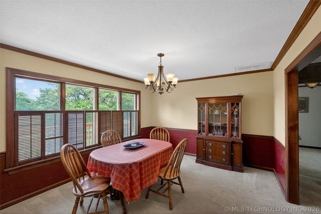16906 S 241st East Avenue, Coweta, OK 74429