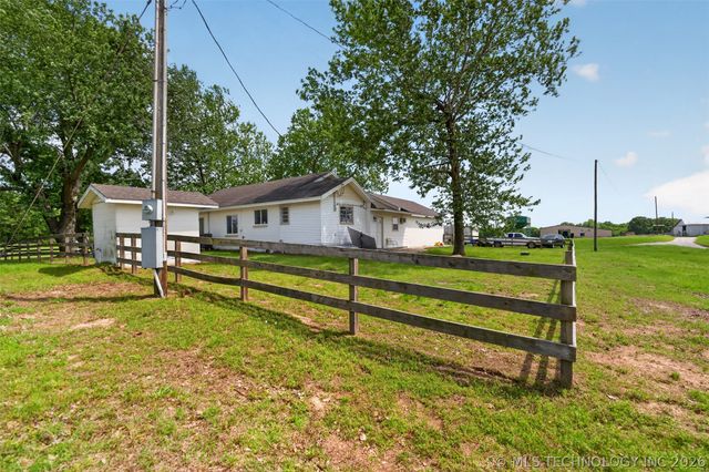 16906 S 241st East Avenue, Coweta, OK 74429