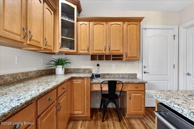 6113 Sweetbay Dr, Crestwood, KY 40014