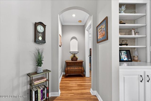 6113 Sweetbay Dr, Crestwood, KY 40014