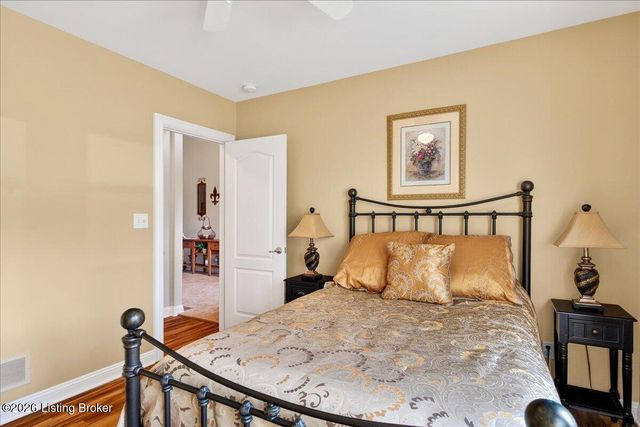 6113 Sweetbay Dr, Crestwood, KY 40014