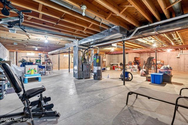 6113 Sweetbay Dr, Crestwood, KY 40014