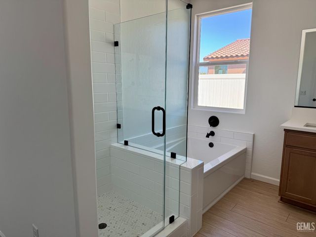 2415 Addlington Street, Bakersfield, CA 93311