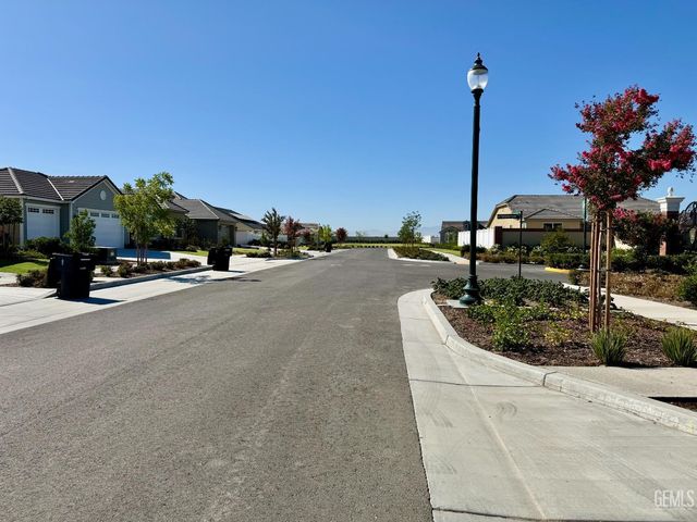 2415 Addlington Street, Bakersfield, CA 93311