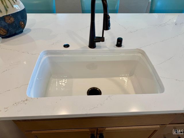 2415 Addlington Street, Bakersfield, CA 93311