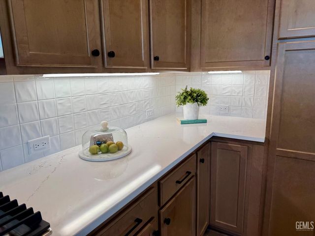 2415 Addlington Street, Bakersfield, CA 93311