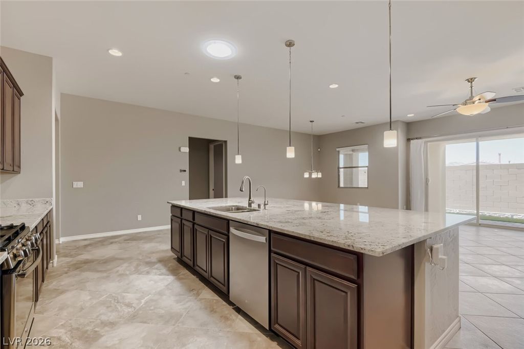 488 Sterling Falls Avenue, Henderson, NV 89011 — photo 5