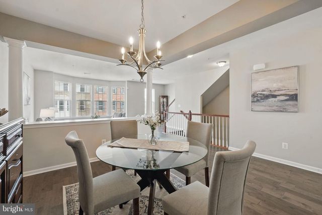 43837 KINGSTON STATION TER, Ashburn, VA 20148