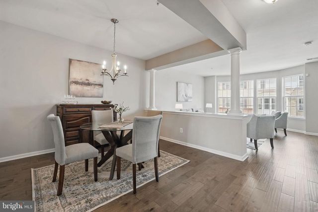 43837 KINGSTON STATION TER, Ashburn, VA 20148