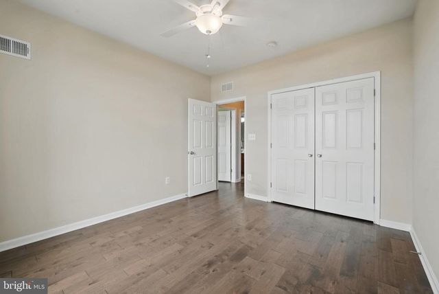 43837 KINGSTON STATION TER, Ashburn, VA 20148