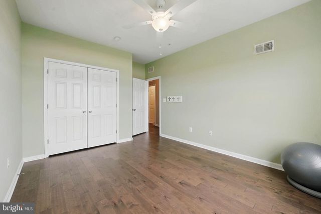 43837 KINGSTON STATION TER, Ashburn, VA 20148