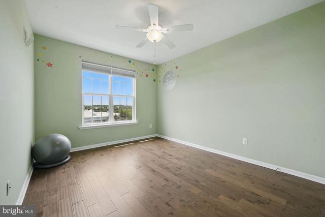 43837 KINGSTON STATION TER, Ashburn, VA 20148