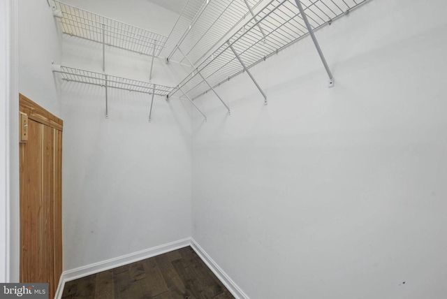 43837 KINGSTON STATION TER, Ashburn, VA 20148