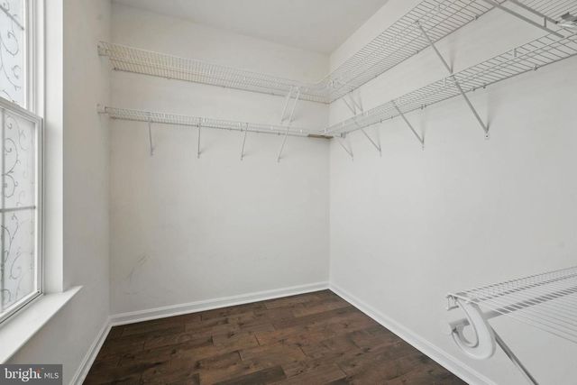 43837 KINGSTON STATION TER, Ashburn, VA 20148