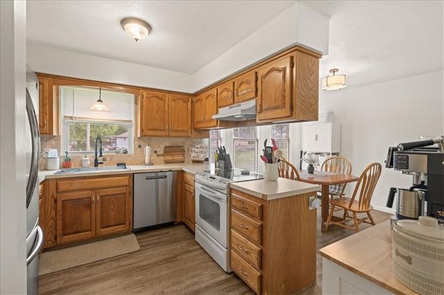 21430 W 181st Terrace, Olathe, KS 66062