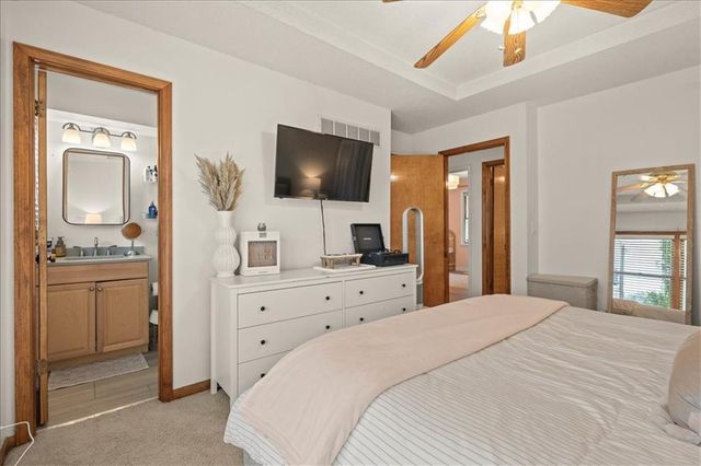 21430 W 181st Terrace, Olathe, KS 66062