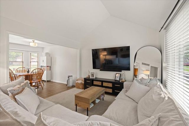 21430 W 181st Terrace, Olathe, KS 66062
