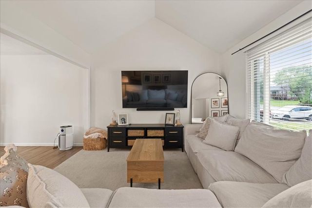 21430 W 181st Terrace, Olathe, KS 66062