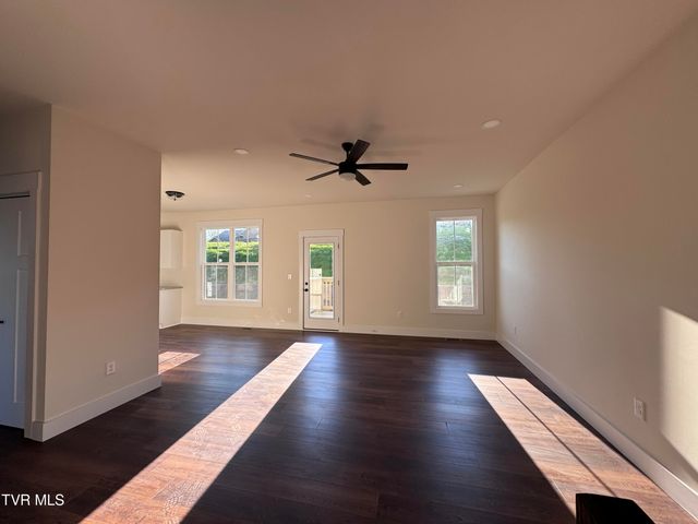 585 Ten Mile View, Jonesborough, TN 37659