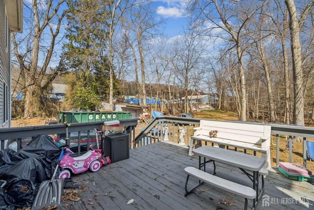 110 Edgewood Avenue, Green Brook, NJ 08812