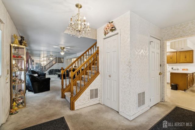 110 Edgewood Avenue, Green Brook, NJ 08812