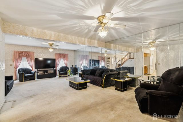 110 Edgewood Avenue, Green Brook, NJ 08812