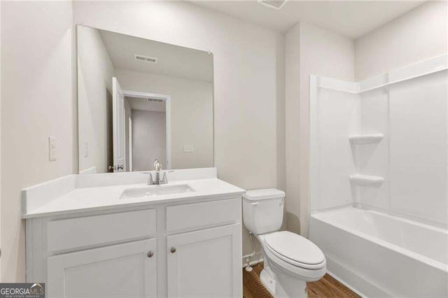 7258 Sherwood Square Drive 13, Flowery Branch, GA 30542