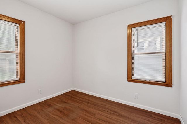 1436 Almond Avenue, Saint Paul, MN 55108